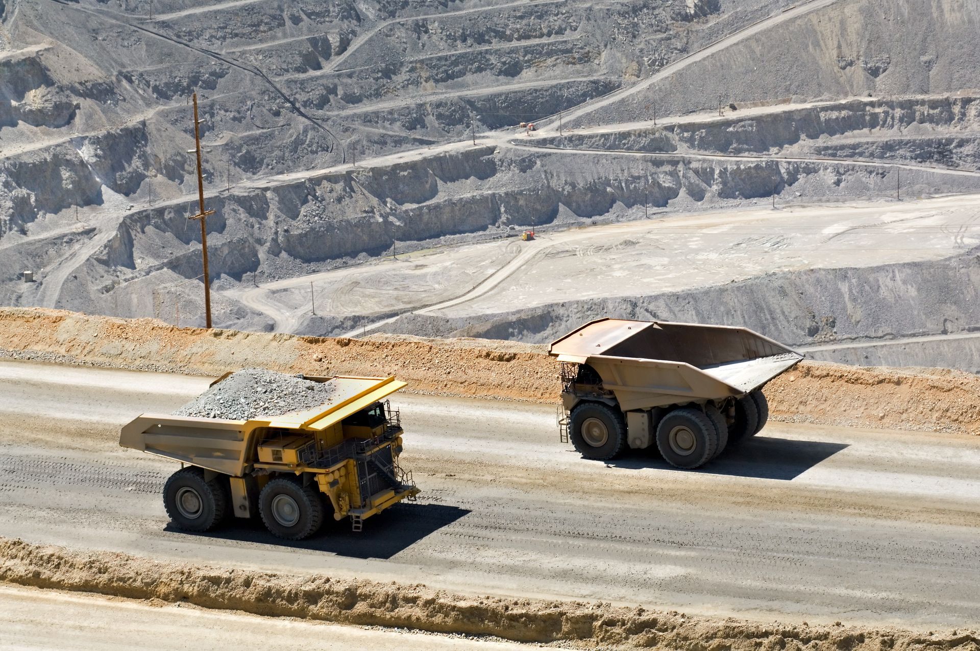 Heavy mining equipment